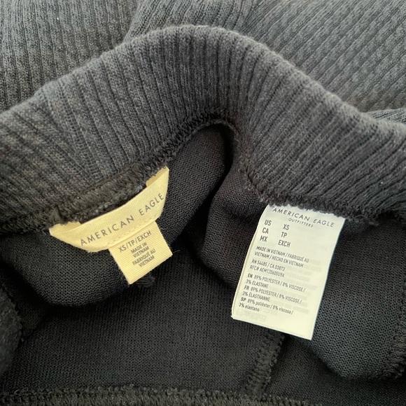 NEW AMERICAN EAGLE | AE Super High Waisted Sweater Knit Flare Pants - Picture 5 of 6